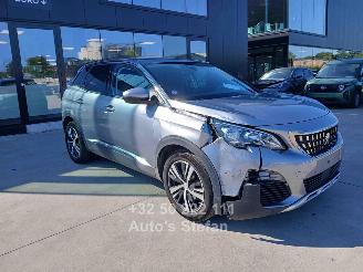 skadebil auto Peugeot 3008 ALLURE 2020/8