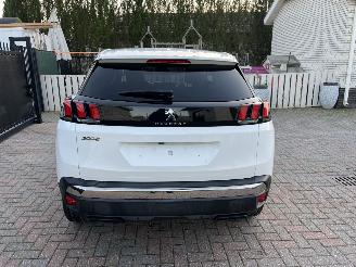 skadebil auto Peugeot 3008 1,2 BENZINE - AUTOMATIC - ALLURE 2018/7