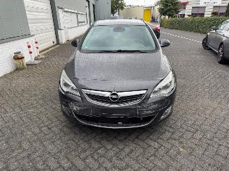 Coche accidentado Opel Astra 1.6 Turbo Cosmo Automaat 2012/6