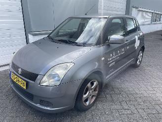 uszkodzony samochody osobowe Suzuki Swift 1.3 GLS AIRCO 2006/1