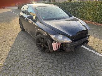 Coche accidentado Seat Leon 1.6 TDI Ecomotive Businessline COPA 2012/1