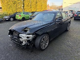 uszkodzony samochody osobowe BMW 3-serie 320d 2019/1