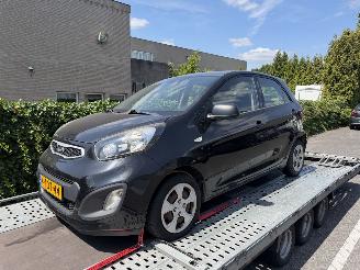 Coche accidentado Kia Picanto 1.0 CVVT ISG Airco 2014/2