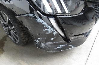 Peugeot 208 GT LINE picture 8