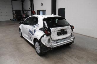 Toyota Yaris HYBRID picture 3