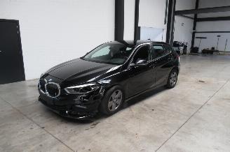 damaged passenger cars BMW 1-serie ADVANTAGE 2021/9