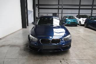 BMW 1-serie SEDAN picture 7