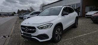 Schadeauto Mercedes GLA 220d 4Matic*Automaat*Ambiente*LED*DigitalDisplay*Navigatie*Nachtzicht paket*Parkeer paket* 2022/8
