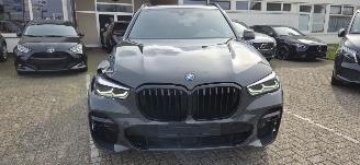 damaged passenger cars BMW X5  2022/12