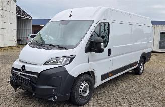 Damaged car Opel Movano 180 BlueHDI L4H2 Automaat*Airco*Navigatie APPLE Carplay*DAB+* 2025/10
