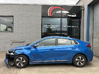 Coche accidentado Hyundai Ioniq HYUNDAI IONIQ HYBRIDE 2017 2017/4