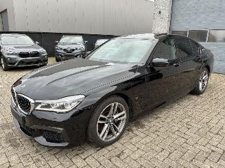 skadebil auto BMW 7-serie BMW 740e M 2017 2017/9