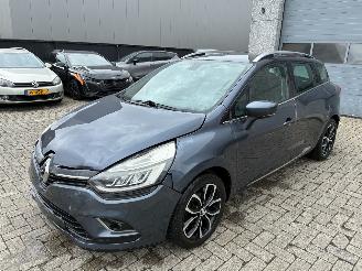 krockskadad bil auto Renault Clio RENAULT CLIO 1.5D 2016 2016/12
