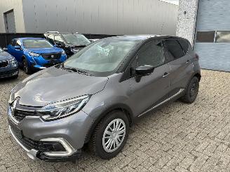 Coche accidentado Renault Captur RENAULT CAPTUR 1.2I AUTOMAAT 2018 2018/8