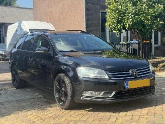 Unfallwagen Volkswagen Passat Variant 1.4 TSI Trendline BlueMotion 2013/1