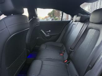 Mercedes A-klasse A180 Benzine automaat sfeerverlichting picture 21