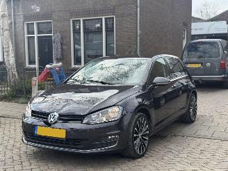 Coche accidentado Volkswagen Golf 1.2 TSI Lounge edition 2015/1