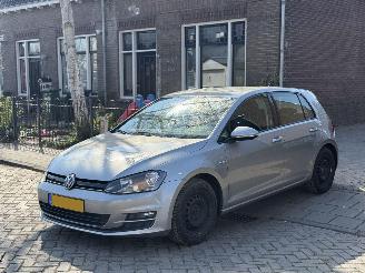 krockskadad bil auto Volkswagen Golf 1.0 TSI  Bluemotion NAP 2016/1