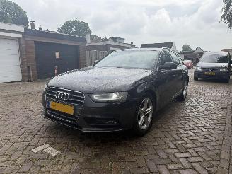krockskadad bil auto Audi A4 Avant 1.8 TFSI AUTOMAAT 2015/1