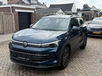 Schadeauto Volkswagen Tiguan 1.5 eTSI AUTOMAAT Nieuwste model! 2024/1