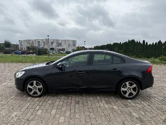 Volvo S-60 2.0 D3 picture 11