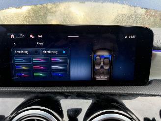 Mercedes A-klasse A200 nieuwe model AMG PANO SFEER picture 23