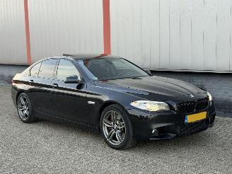 Voiture accidenté BMW 5-serie 550i M 2011/1