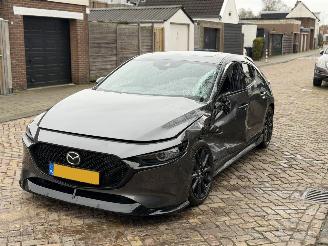 skadebil auto Mazda 3 2.0 e-SkyActiv-X M Hybrid 186 Luxury 2023/1