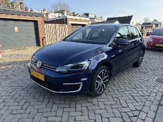 krockskadad bil auto Volkswagen e-Golf  2019/1