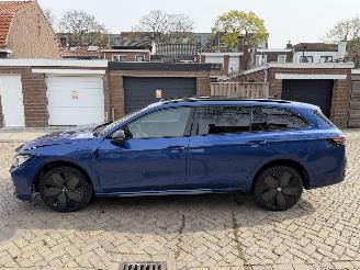 Volkswagen Passat Variant 1.5 eHybrid R-Line Edition picture 17
