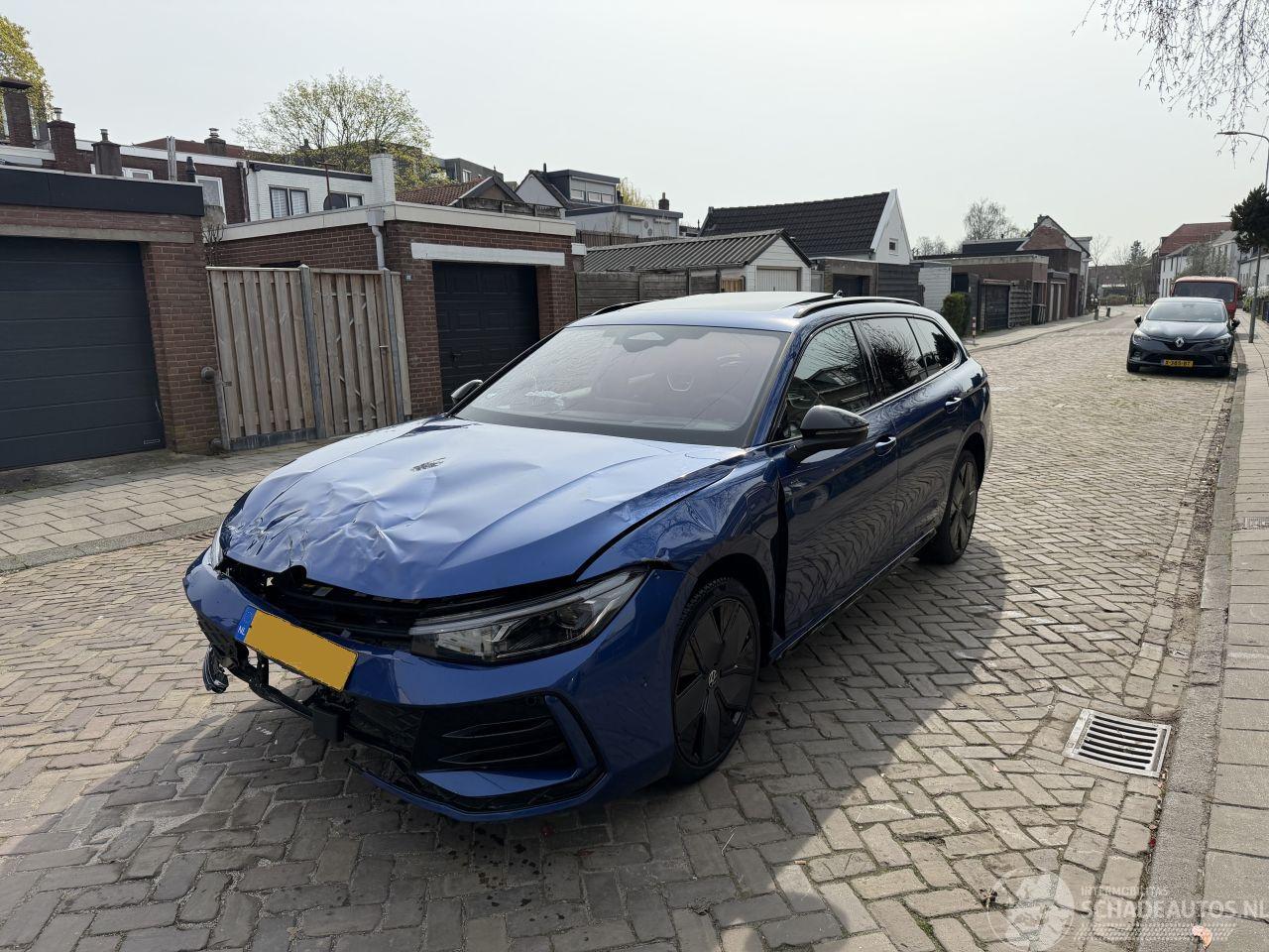 Volkswagen Passat Variant 1.5 eHybrid R-Line Edition