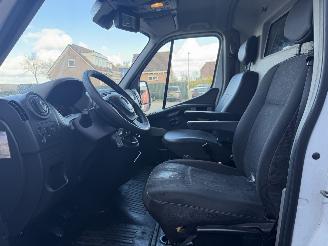 Opel Movano 2.3 L3H2 AIRCO picture 10