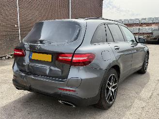 Mercedes GLC 350e 4MATIC AMG PANO picture 3