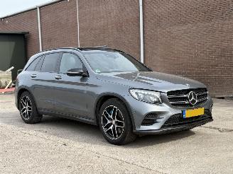 Mercedes GLC 350e 4MATIC AMG PANO picture 2