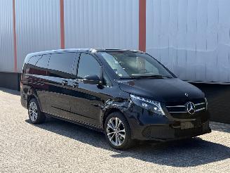 Mercedes V-klasse V220d AMG 4 MATIC 8 PERS picture 2