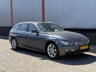 krockskadad bil auto BMW 3-serie 330d xDrive 2013/1