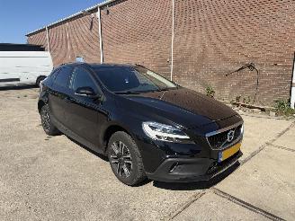 krockskadad bil auto Volvo V-40 2.0 D2 Cross Country AUTOMAAT NAP 2016/1