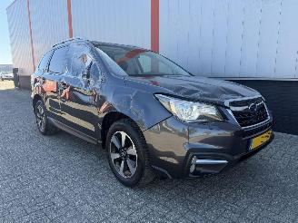 krockskadad bil auto Subaru Forester 2.0 Premium AUTOMAAT NAP 2016/1