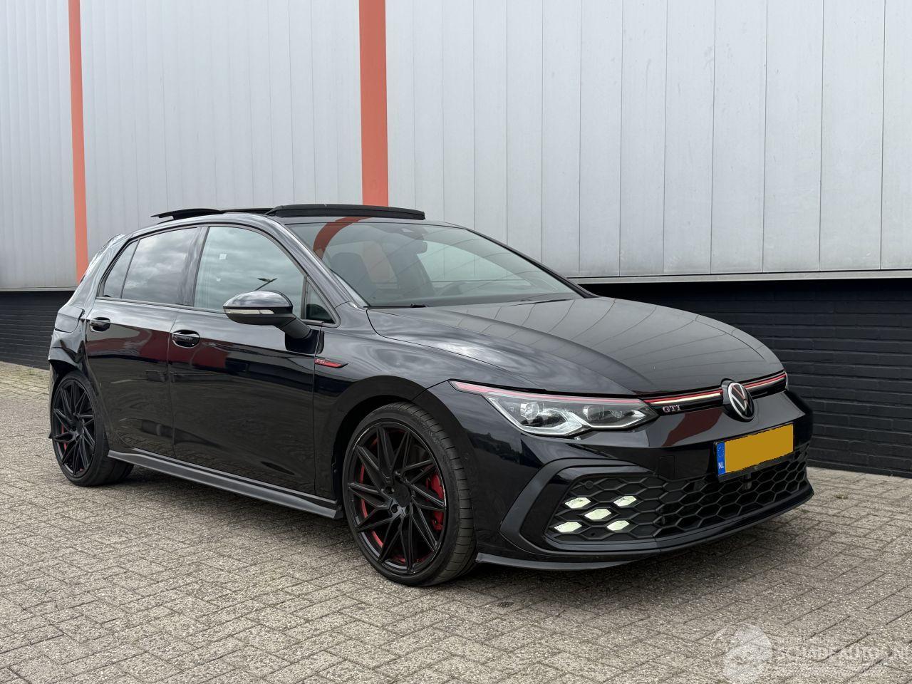 Volkswagen Golf 2.0 GTI HEAD UP PANO