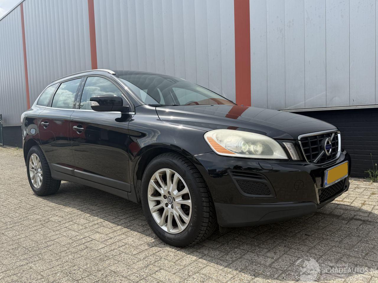 Volvo Xc-60 2.0 D3 Summum AUTOMAAT