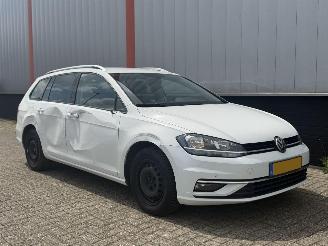 Coche accidentado Volkswagen Golf 1.6 TDI Comfortline AUTOMAAT EURO 6 2019/1