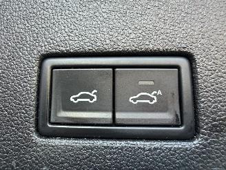 Volkswagen Touareg 3.0 TDI R Line BLACK picture 17