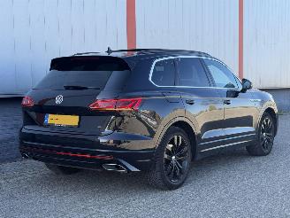 Volkswagen Touareg 3.0 TDI R Line BLACK picture 3