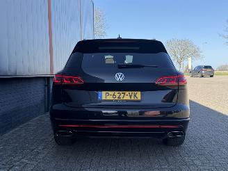 Volkswagen Touareg 3.0 TDI R Line BLACK picture 5
