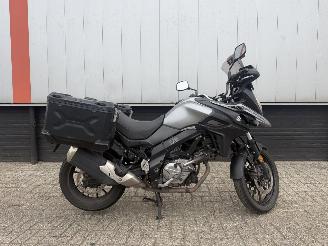 Voiture accidenté Suzuki  Suzuki All Road DL 650 V-Strom ABS 2021/1