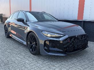 Damaged car Audi Rs5 Audi RS 5 Avant 2.9 e-hybrid 639pk quattro 2026/1