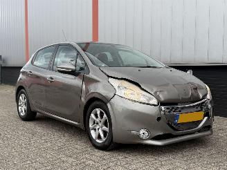 Voiture accidenté Peugeot 208 1.4 e-HDi Blue Lease 2012/1