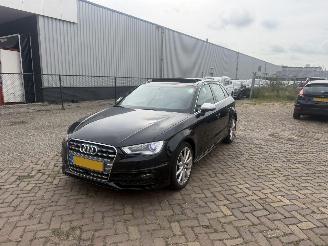 Schadeauto Audi A3 1.4 TFSI G Tron S LINE PANO 2014/1