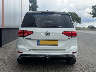 Volkswagen Touran 1.2 TSI R Line 7 PERS NAP! picture 3