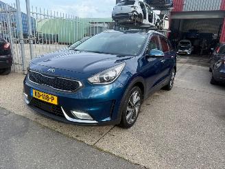Damaged car Kia Niro 1.6 GDi hybride ExecutiveLine 2016/8